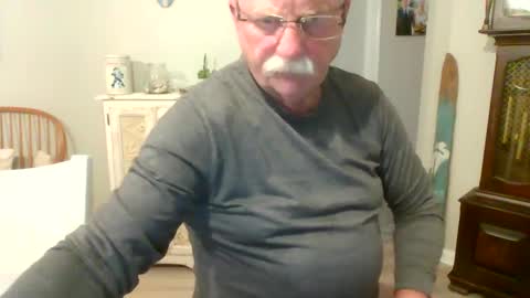 purpleshroom online show from February 28, 2025, 3:59 am