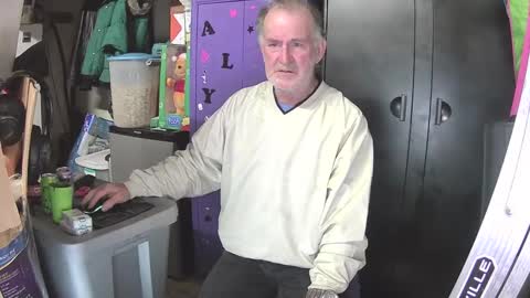 Snapshot of pussy_licker0127 chatting on December 9, 2024, 4:12 am Mark online show from December 9, 2024, 4:12 am