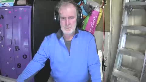 Snapshot of pussy_licker0127 chatting on March 1, 2025, 4:11 pm Mark online show from March 1, 2025, 4:11 pm