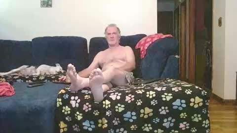 Snapshot of pussy_licker0127 chatting on September 26, 2025, 5:17 pm Mark online show from September 26, 2025, 5:17 pm