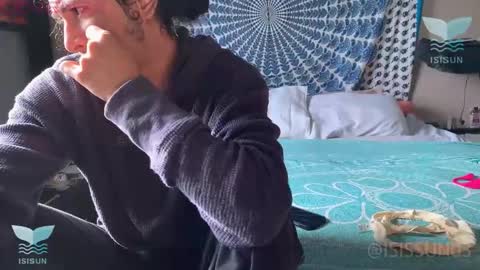 Isis ana Alan online show from November 10, 2025, 12:37 pm