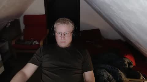 pussylovercb online show from October 11, 2025, 8:40 pm