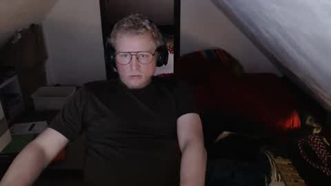 Snapshot of pussylovercb chatting on February 27, 2026, 10:04 am pussylovercb online show from February 27, 2026, 10:04 am