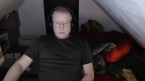 Snapshot of pussylovercb chatting on March 2, 2026, 9:32 pm pussylovercb online show from March 2, 2026, 9:32 pm