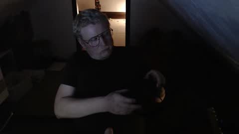 pussylovercb online show from April 24, 2026, 8:44 pm