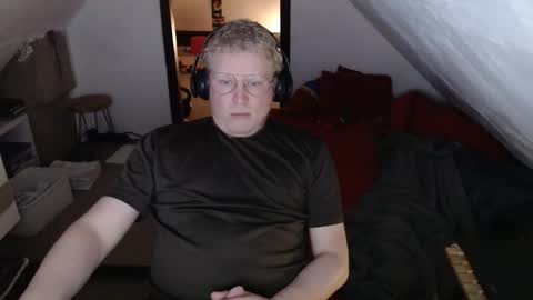 pussylovercb online show from April 30, 2026, 10:03 pm