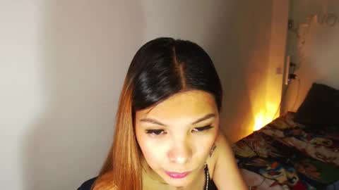 Snapshot of pussywetandwild chatting on January 4, 2025, 1:21 pm LHARA online show from January 4, 2025, 1:21 pm