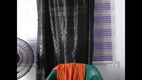 Snapshot of pussyxxjuice chatting on October 25, 2025, 5:04 am pussyxxjuice online show from October 25, 2025, 5:04 am