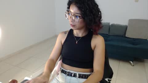 Izumi online show from March 9, 2025, 2:50 am