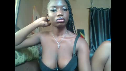 Snapshot of pweedy_ora chatting on June 14, 2026, 11:12 am ora online show from June 14, 2026, 11:12 am