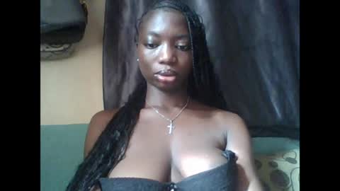 Snapshot of pweedy_ora chatting on June 21, 2026, 9:56 am ora online show from June 21, 2026, 9:56 am