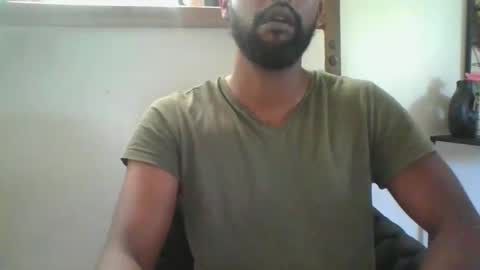 Snapshot of python974 chatting on May 9, 2026, 6:07 am Python online show from May 9, 2026, 6:07 am