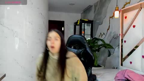 Qetsyah online show from March 13, 2026, 12:34 pm