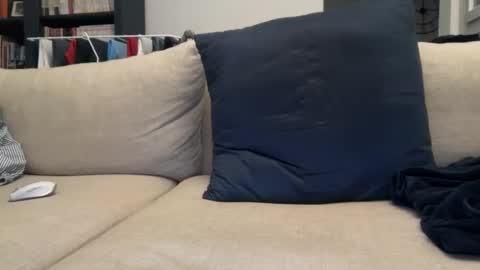 Quentin online show from June 14, 2026, 2:24 am