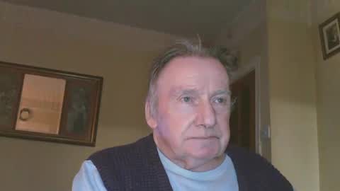 Snapshot of quathead chatting on January 4, 2025, 7:02 pm quathead online show from January 4, 2025, 7:02 pm