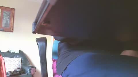 Snapshot of quathead chatting on November 29, 2025, 2:42 pm quathead online show from November 29, 2025, 2:42 pm