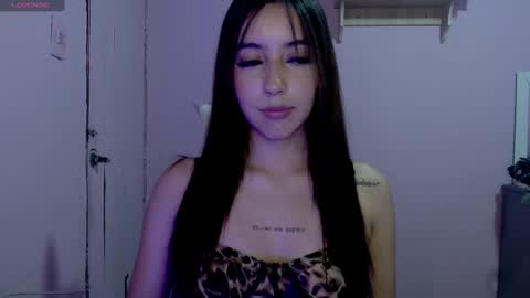 Snapshot of quee_tiana chatting on September 23, 2025, 12:57 am your princess online show from September 23, 2025, 12:57 am