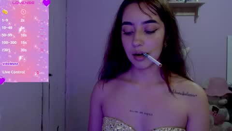 Snapshot of quee_tiana chatting on October 28, 2025, 12:36 am your princess online show from October 28, 2025, 12:36 am