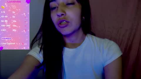 Snapshot of quee_tiana chatting on November 9, 2025, 10:52 pm your princess online show from November 9, 2025, 10:52 pm