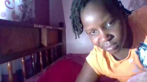 queen014 online show from November 16, 2025, 3:56 am