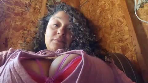 queen1309499253 online show from February 22, 2026, 8:40 pm