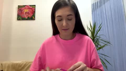 Snapshot of queen_chatur chatting on January 20, 2025, 4:01 pm Viktoria online show from January 20, 2025, 4:01 pm