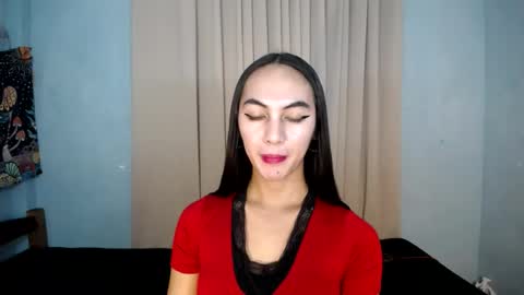 queen_danaya online show from June 25, 2026, 5:12 am