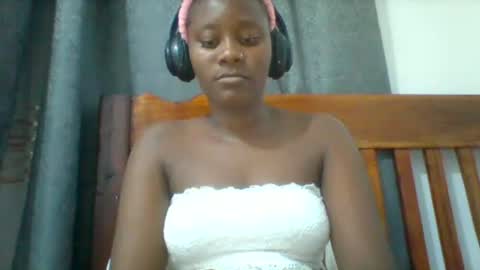 queen_diveer online show from September 30, 2025, 8:36 pm