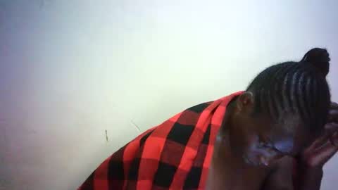 queen_joan online show from February 13, 2025, 8:55 pm