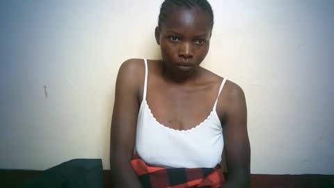 queen_joan online show from February 16, 2025, 7:37 am
