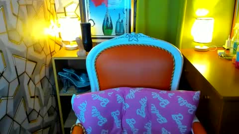 queen_lexie online show from March 8, 2025, 3:13 pm