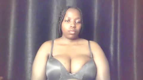 Snapshot of queen_melanine chatting on March 11, 2026, 4:18 am QUEEN online show from March 11, 2026, 4:18 am
