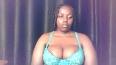 Snapshot of queen_melanine chatting on March 14, 2026, 3:28 pm QUEEN online show from March 14, 2026, 3:28 pm