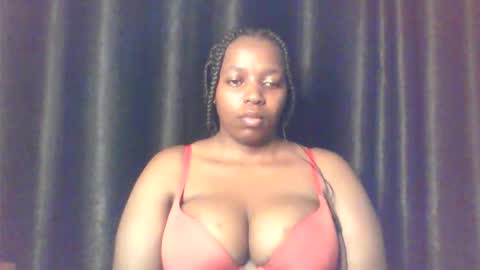Snapshot of queen_melanine chatting on March 20, 2026, 12:48 am QUEEN online show from March 20, 2026, 12:48 am