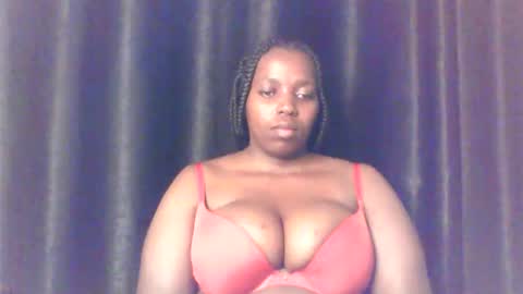 Snapshot of queen_melanine chatting on March 20, 2026, 12:54 pm QUEEN online show from March 20, 2026, 12:54 pm