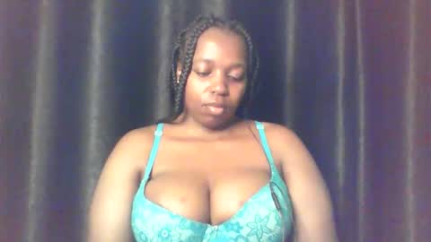 Snapshot of queen_melanine chatting on March 22, 2026, 1:31 am QUEEN online show from March 22, 2026, 1:31 am