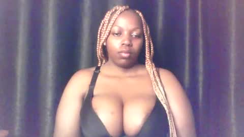 Snapshot of queen_melanine chatting on April 2, 2026, 3:37 am QUEEN online show from April 2, 2026, 3:37 am