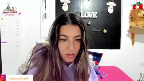 Snapshot of queen_natttyy chatting on December 28, 2024, 7:11 am queen_natttyy online show from December 28, 2024, 7:11 am