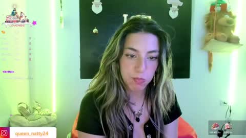 Snapshot of queen_natttyy chatting on January 5, 2025, 7:28 am queen_natttyy online show from January 5, 2025, 7:28 am
