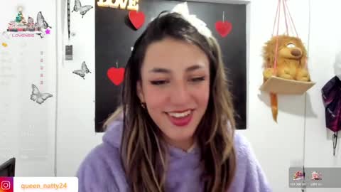 Snapshot of queen_natttyy chatting on January 8, 2025, 3:29 am queen_natttyy online show from January 8, 2025, 3:29 am
