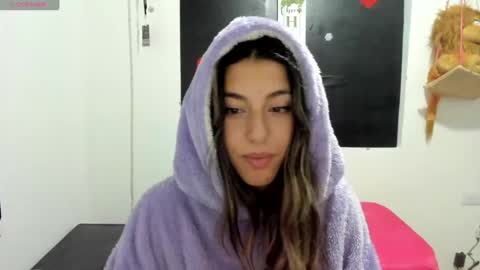 Snapshot of queen_natttyy chatting on January 14, 2025, 3:22 am queen_natttyy online show from January 14, 2025, 3:22 am
