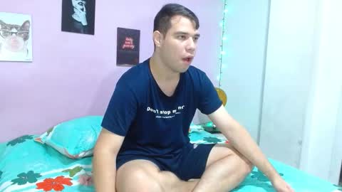 Snapshot of queen_night19 chatting on January 13, 2026, 12:54 pm Queen night online show from January 13, 2026, 12:54 pm