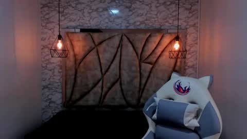   online show from February 12, 2025, 12:01 pm