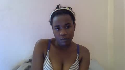 queen_sly online show from October 15, 2025, 7:52 am