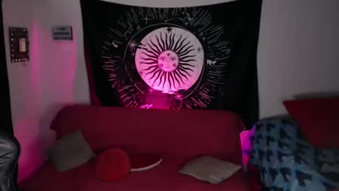 Snapshot of queen_zafiro88 chatting on March 1, 2025, 3:32 am Zafiro ILL BROADCAST UNTIL DECEMBER Onlyfans online show from March 1, 2025, 3:32 am