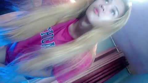 CALL ME YOUR QUEEN AIVY1 online show from September 10, 2025, 9:04 pm