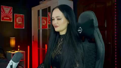 Snapshot of queenaliss chatting on February 14, 2026, 6:21 am Your world and the universe Aliss online show from February 14, 2026, 6:21 am