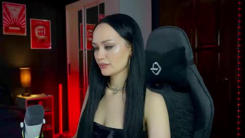 Snapshot of queenaliss chatting on February 27, 2026, 6:46 am Your world and the universe Aliss online show from February 27, 2026, 6:46 am