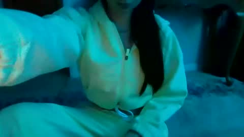 queenbee6269 online show from December 12, 2024, 7:41 am