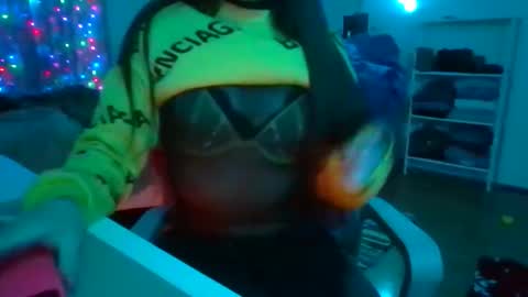 queenbee6269 online show from January 10, 2026, 11:12 am